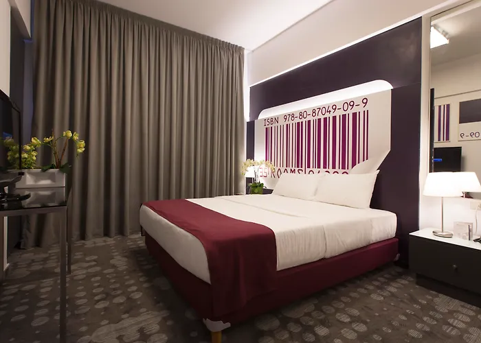 35 Rooms